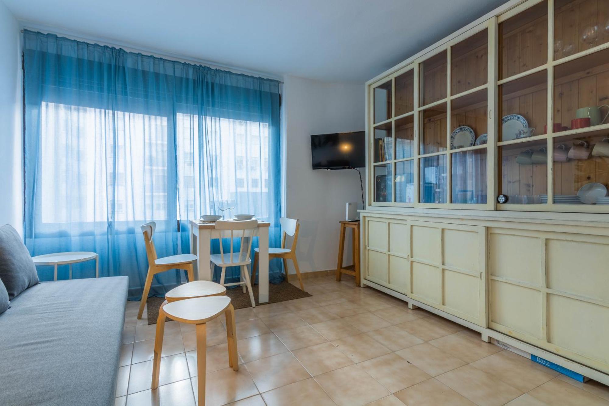 Nice And Cozy- 1Bd 1Bth- Triana เซบีญา ภายนอก รูปภาพ
